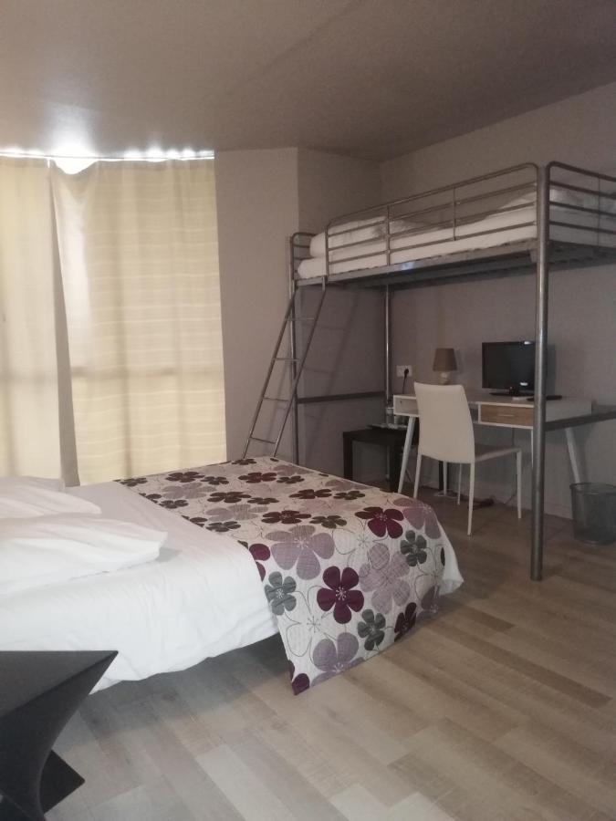 Hotel La Cle Saint-André-de-Sangonis Buitenkant foto